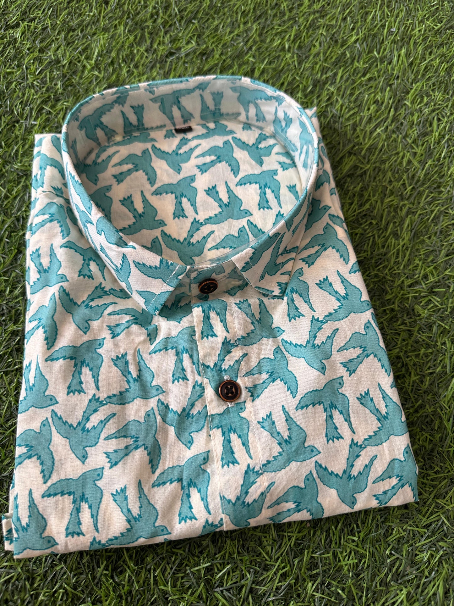 Men's Aqua Blue Bird Print Cotton Half Sleeve Casual Shirt (SHKN1075)