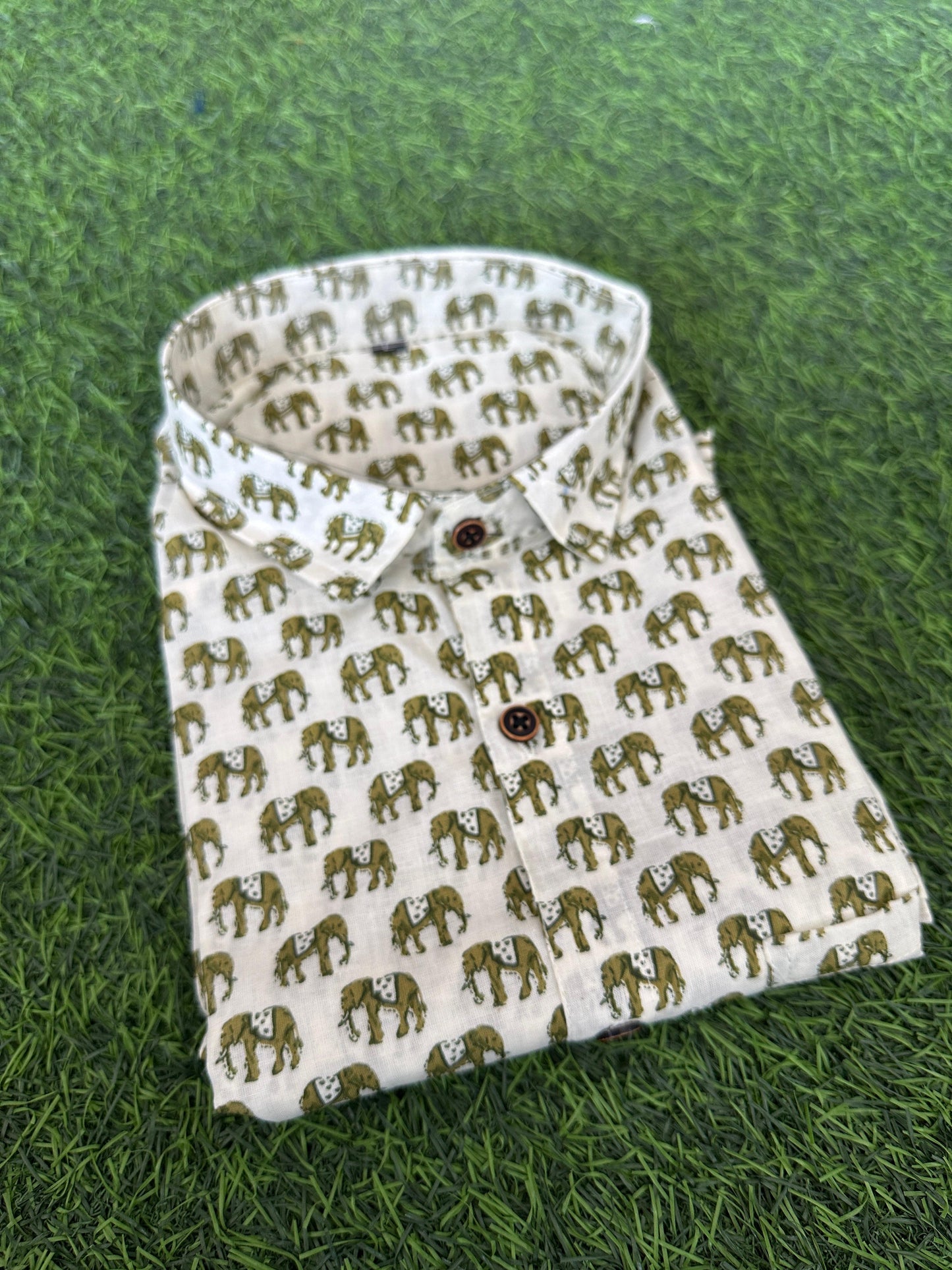Regal Elephant Print Men's Half Sleeve Shirt (SHKN1079)
