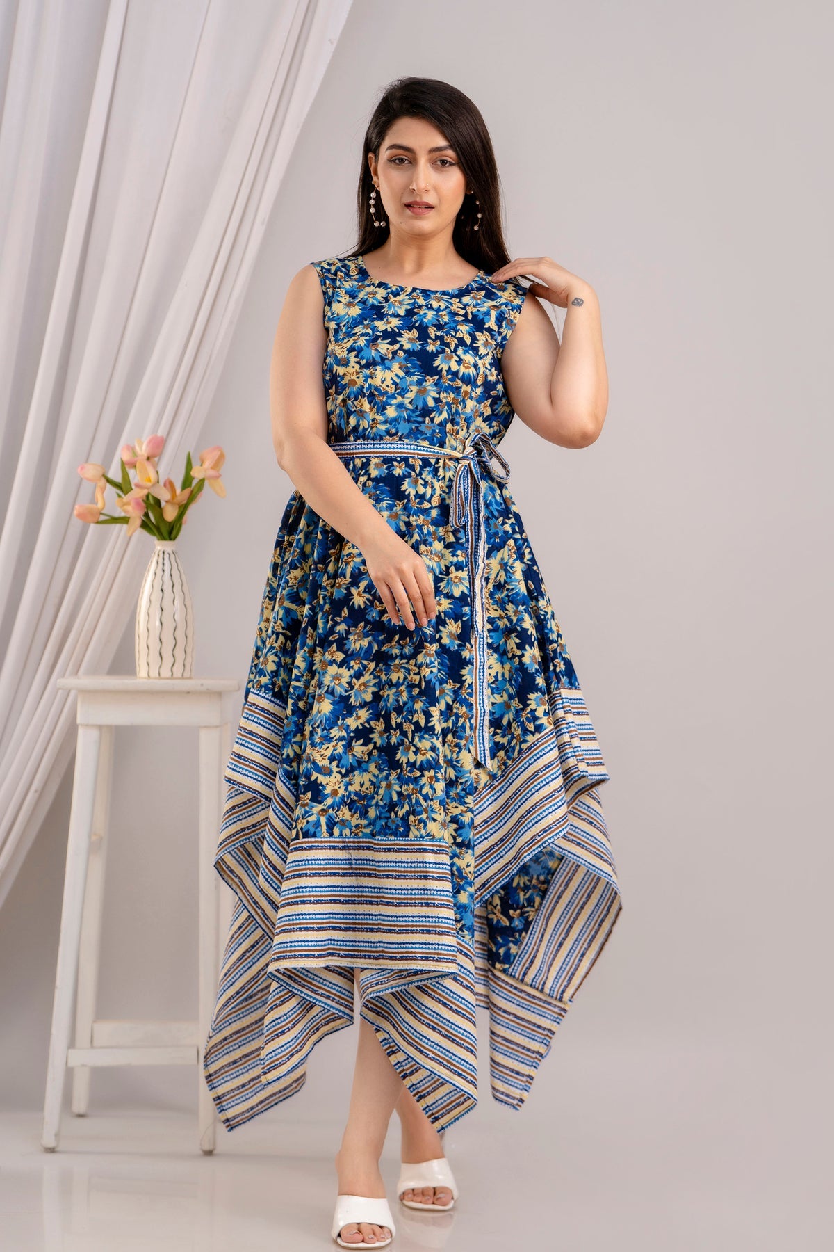 Blue Floral Printed Sleeveless Asymmetric Hem Maxi Dress Frionkandy Blue Floral Printed Sleeveless Asymmetric Hem Maxi Dress Frionkandy