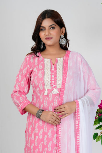 Pink Paisley Printed Kurta Set with White Dupatta