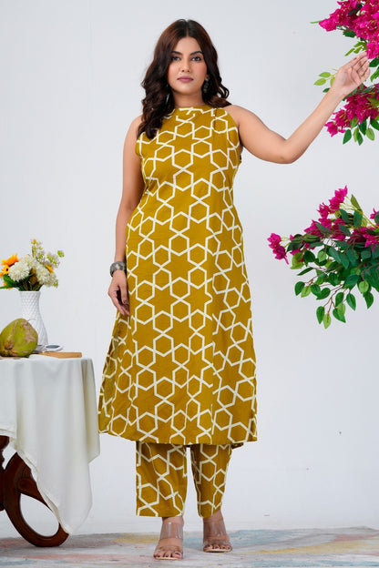 Mustard Yellow Geometric Print Sleeveless Kurta Set for Women