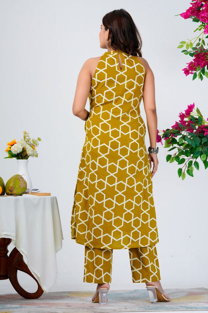 Mustard Yellow Geometric Print Sleeveless Kurta Set for Women