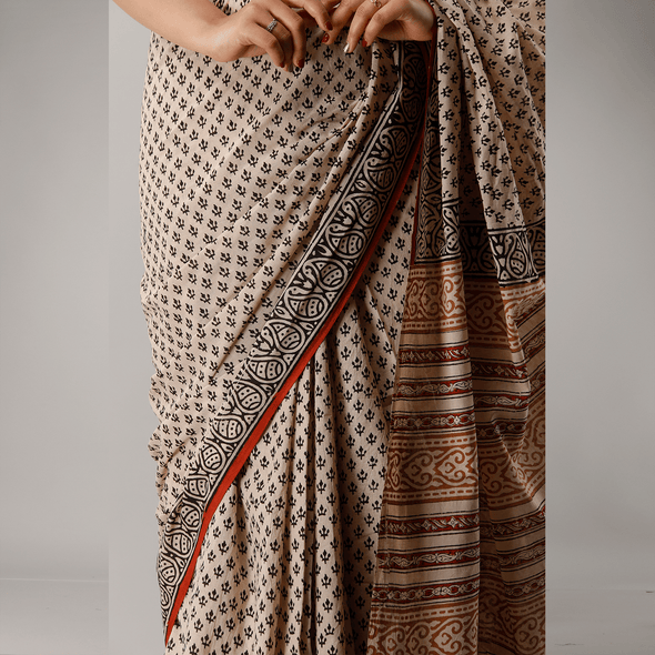 Small Motif Bagru Printed Cotton Saree - Frionkandy