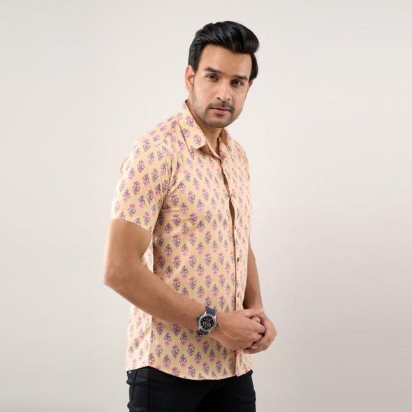 Men Brownish Peach Regular Fit Cotton Floral Casual Shirt