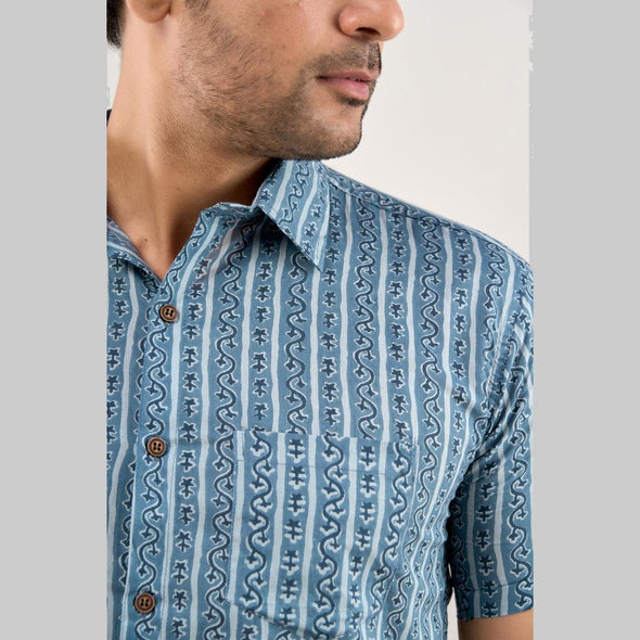 Men Navy Blue Regular Fit Cotton Striped Casual Shirt