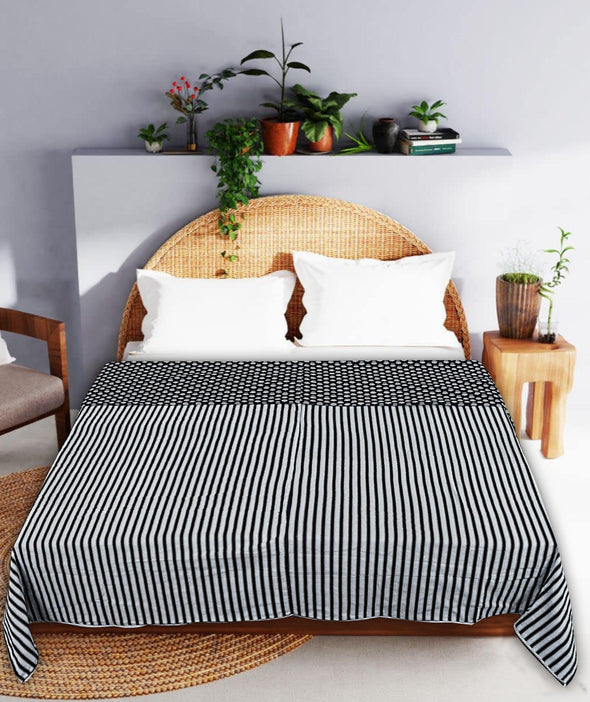 Black Stripe Print 240 TC Cotton Double Bed Dohar (SHKR1025) - Frionkandy