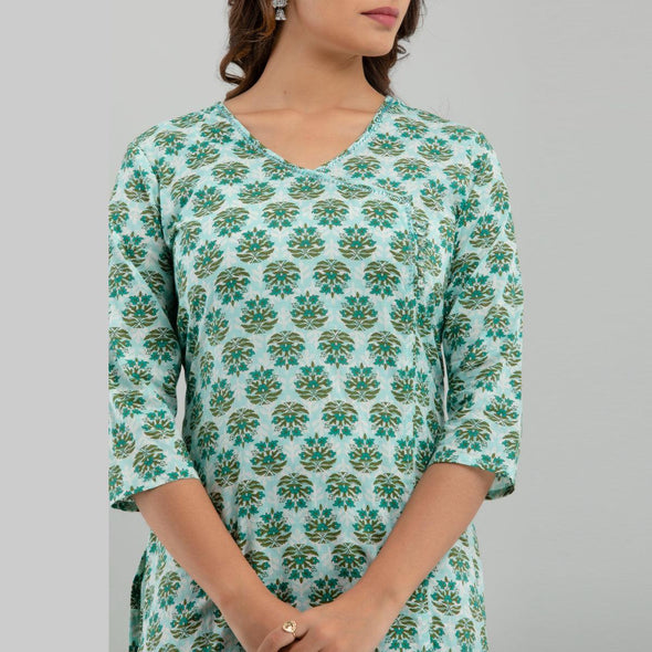 Women Sea Green Floral Print Straight Kurta (SHKUP1220)