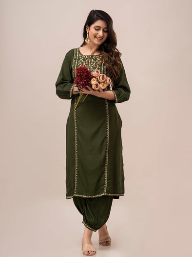 Women Green Sequinned Yoke Design Kurta with Pyjamas
