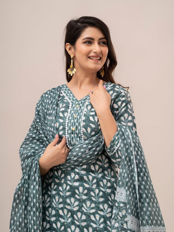 Grey Floral Print with Yoke Design A-Line Kurta with Trousers & Dupatta - Frionkandy